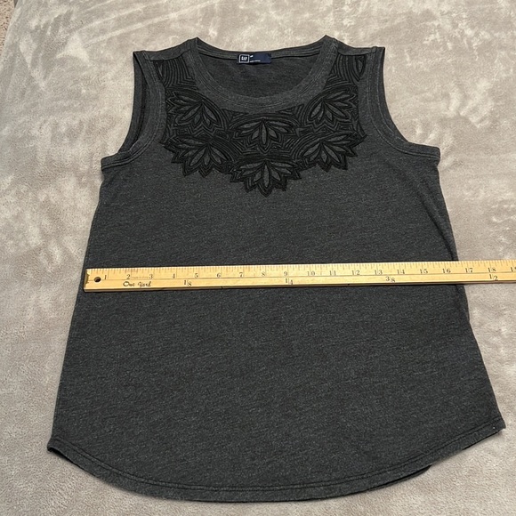 GAP Gray Embroidered Tank Top - Picture 9 of 14